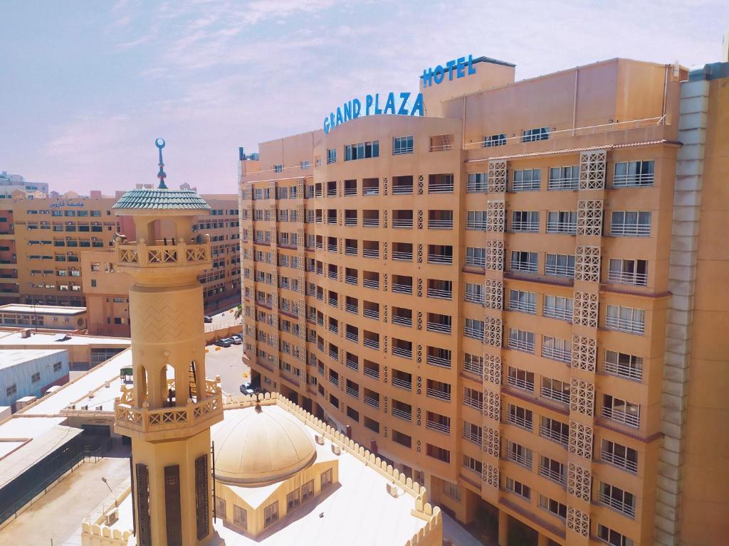 THE GRAND PLAZA HOTEL SMOUHA